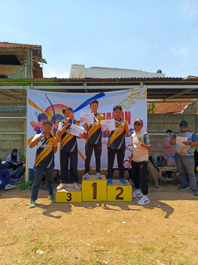 SMPIT Al-Multazam Cicalengka Raih 4 Emas di Kejuaraan Panahan Goes To 02SN